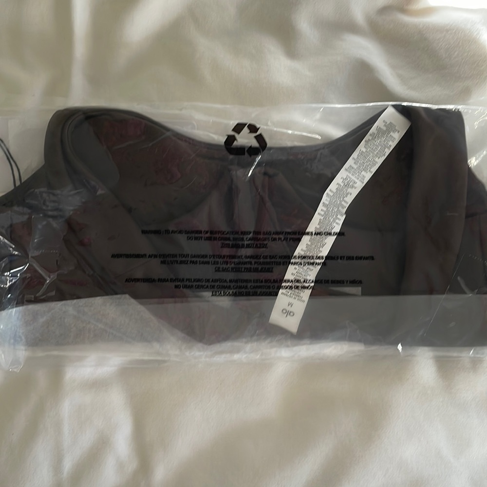 BRAND NEW: ALO Espresso M Airlift Bra